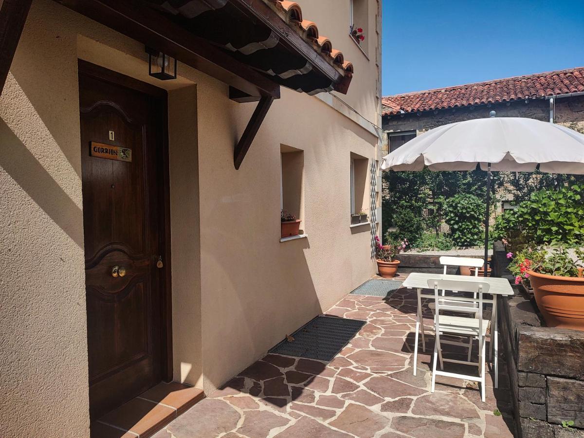 Apartamentos Corona Comillas Kültér fotó
