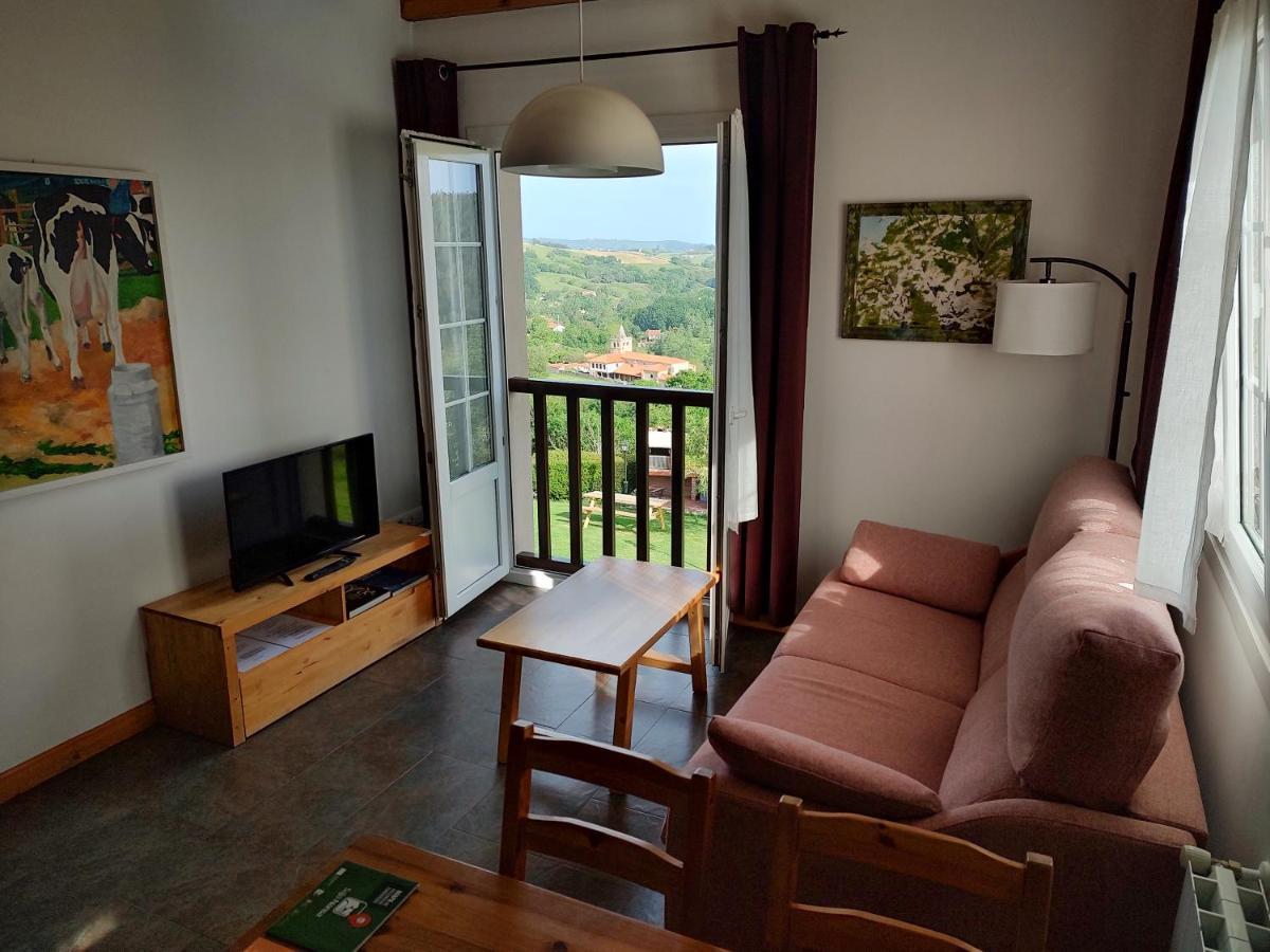 Apartamentos Corona Comillas Kültér fotó