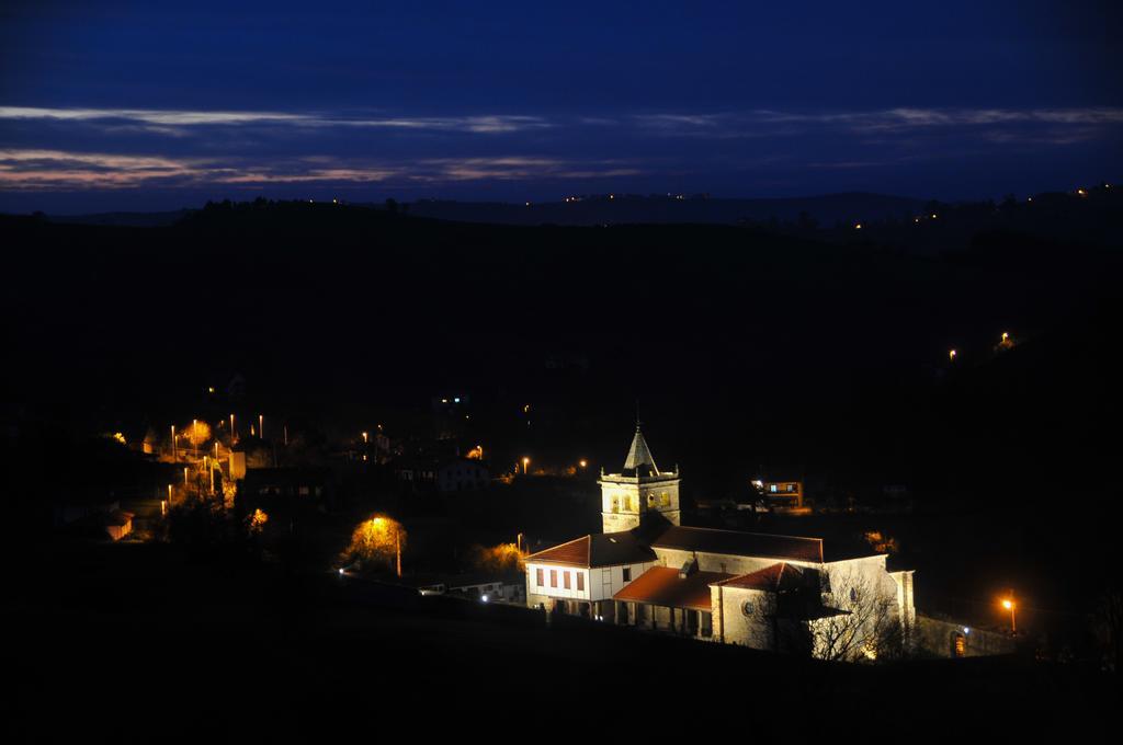 Apartamentos Corona Comillas Kültér fotó