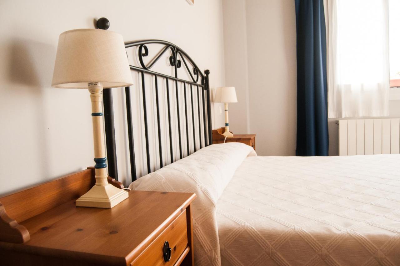 Apartamentos Corona Comillas Kültér fotó