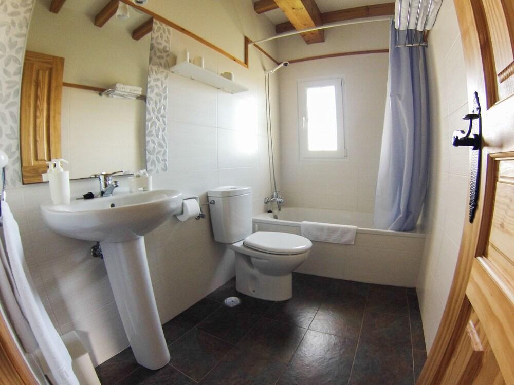 Apartamentos Corona Comillas Kültér fotó
